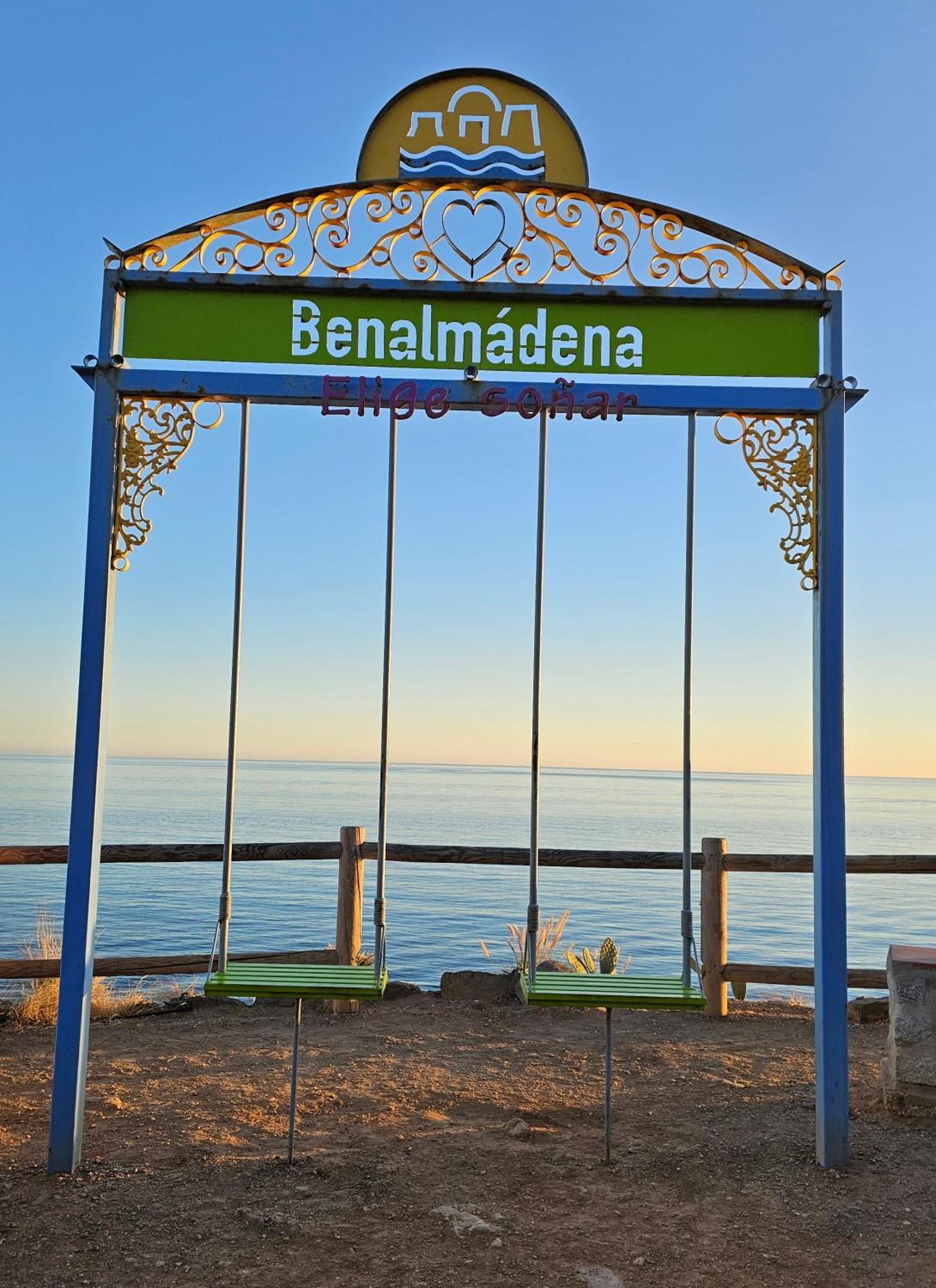 Apartamento Entero, Enormes Piscinas, Terraza Y Playa Benalmádena Buitenkant foto