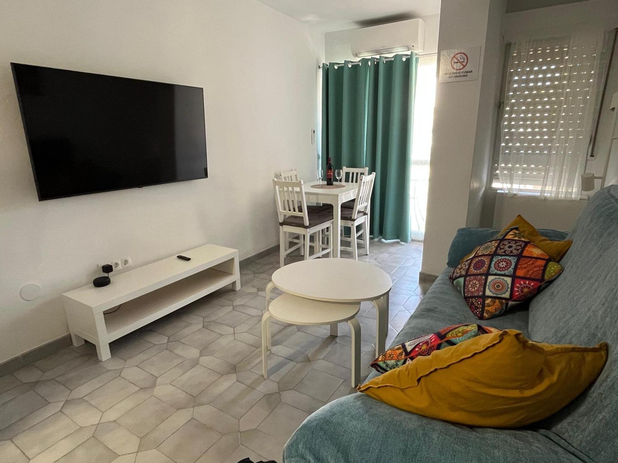 Apartamento Entero, Enormes Piscinas, Terraza Y Playa Benalmádena Buitenkant foto