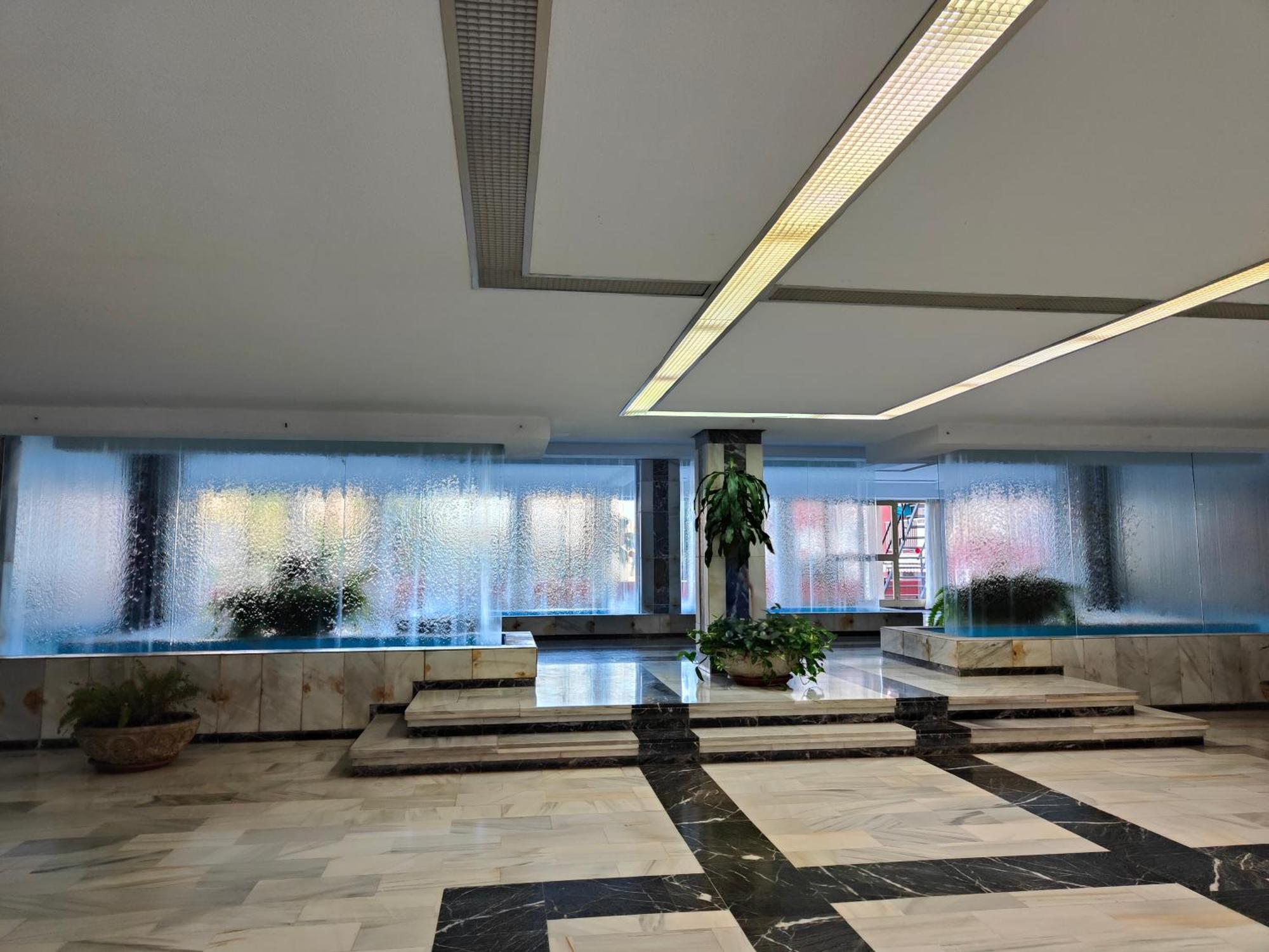 Apartamento Entero, Enormes Piscinas, Terraza Y Playa Benalmádena Buitenkant foto