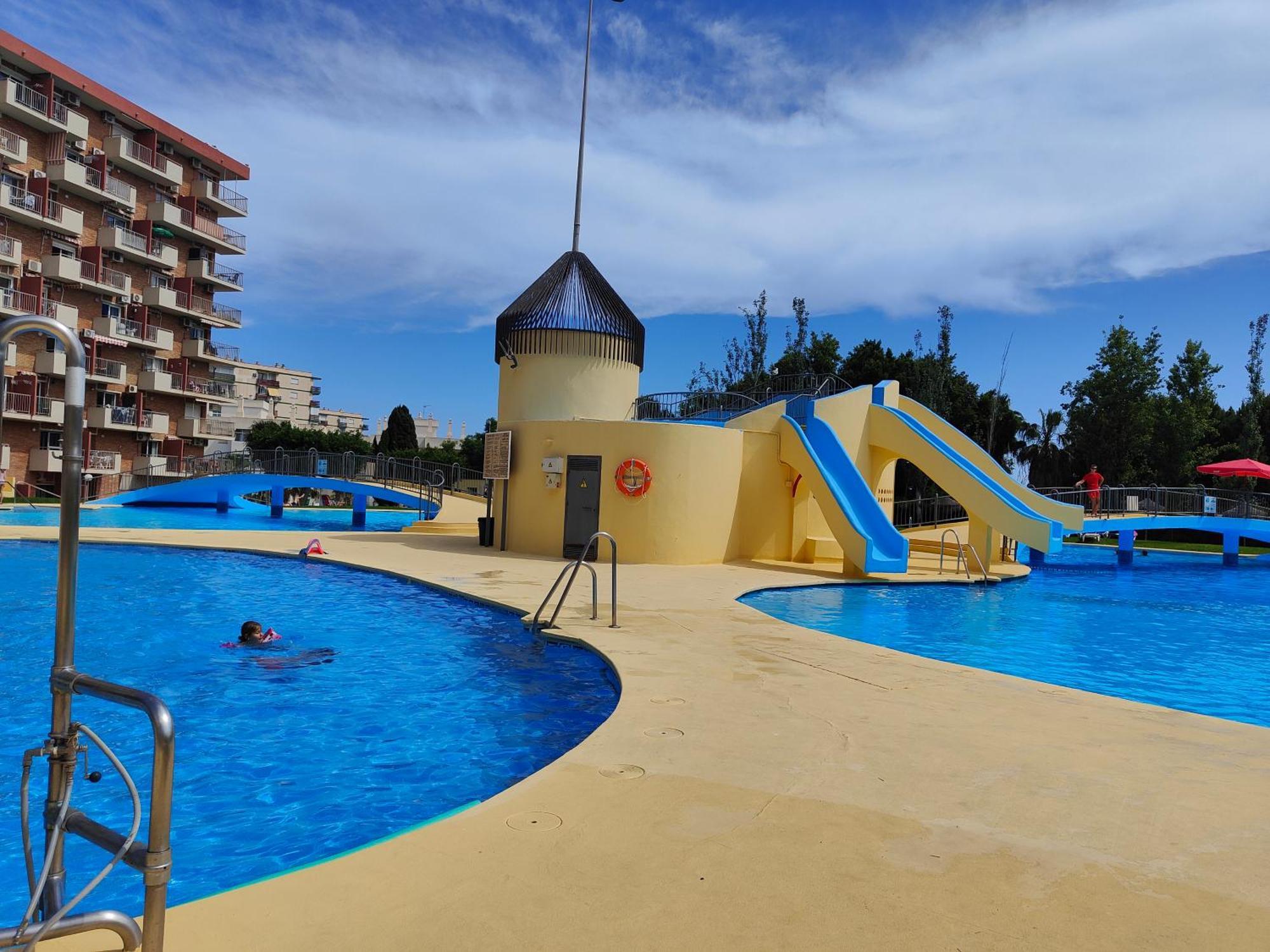 Apartamento Entero, Enormes Piscinas, Terraza Y Playa Benalmádena Buitenkant foto